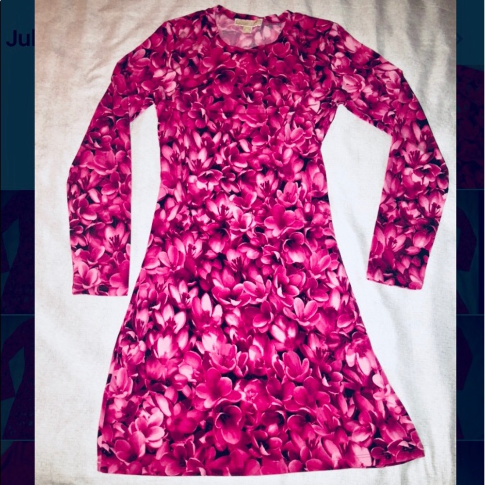 Beautiful long sleeves Michael Kors Dress